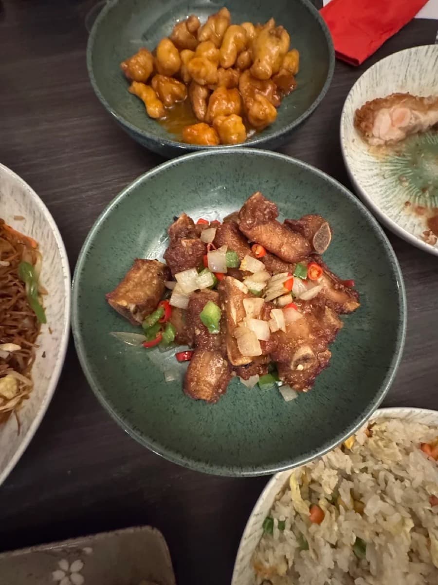 Travers de porc au sel et poivre — 椒盐排骨