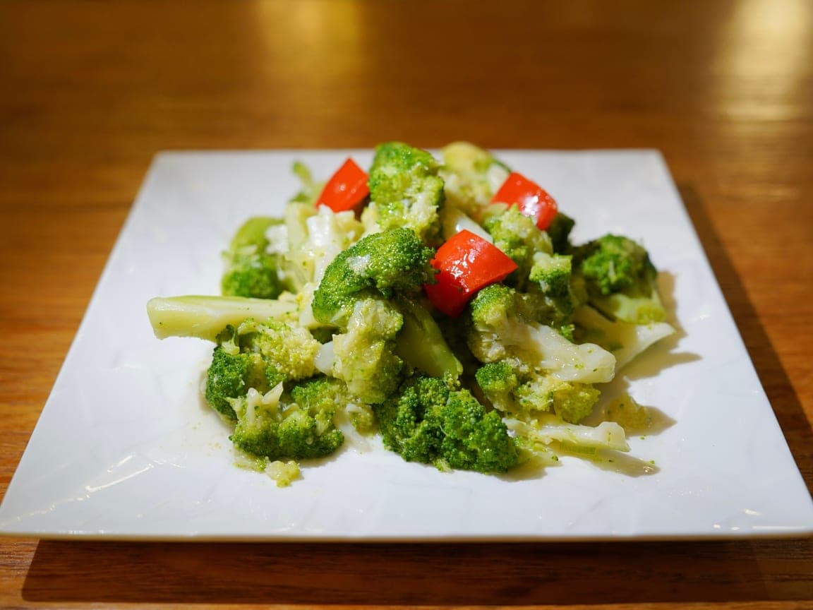 Brocoli sauté à l'ail — 蒜蓉西兰花